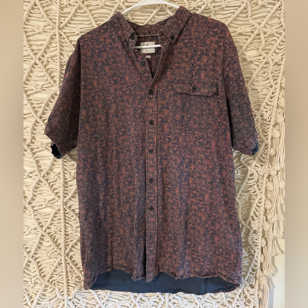 XL Ripcurl Button Down